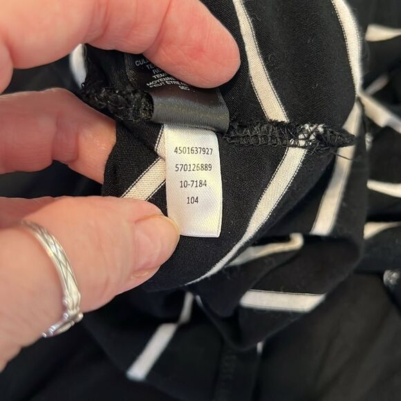 White House Black Market szXS black & white stripped long sleeve mini dress EUC - Picture 11 of 11
